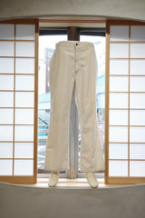Levi’s half elastic easy pants