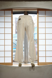 Levi’s half elastic easy pants