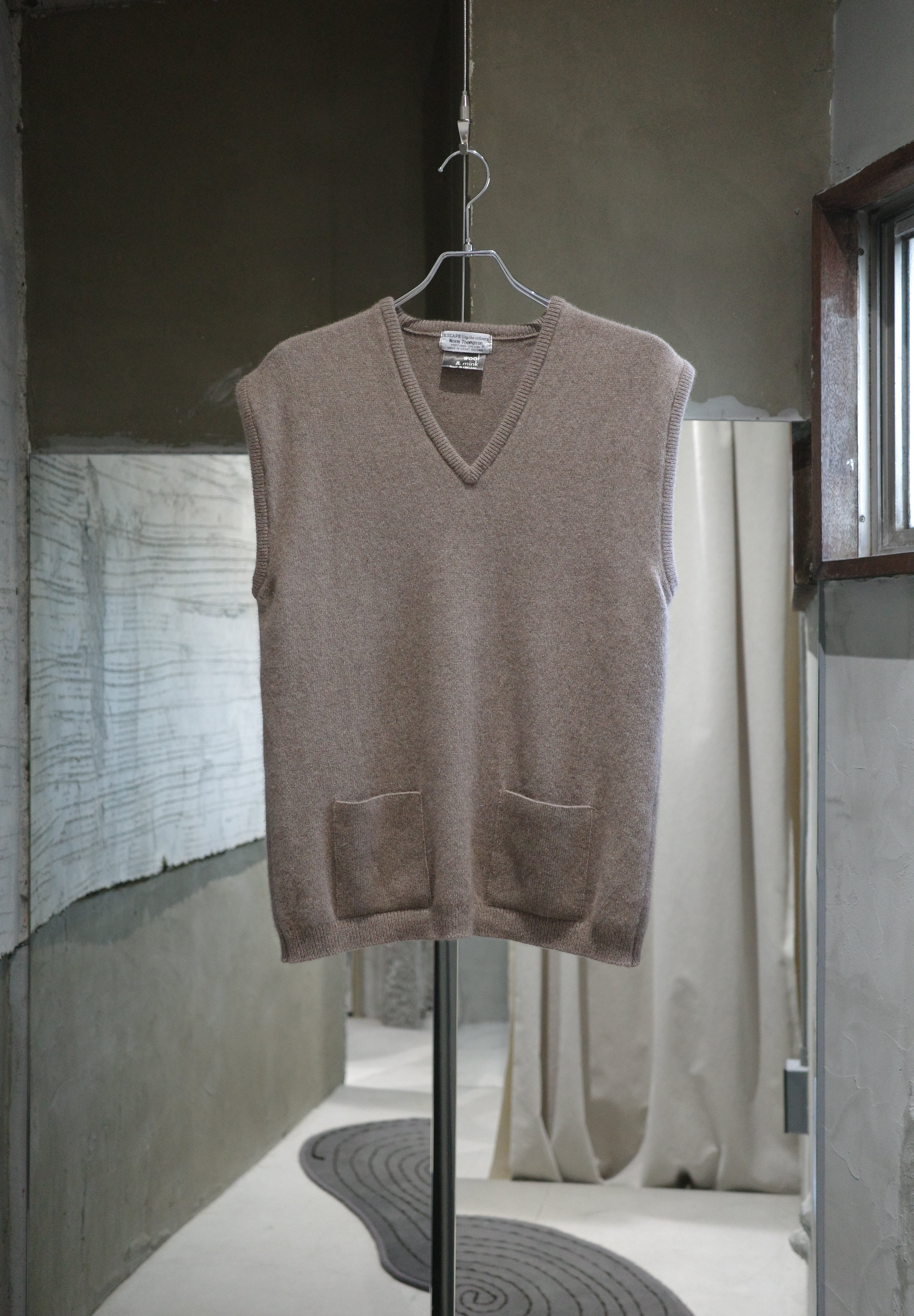 70's Wool / mink knitting vest
