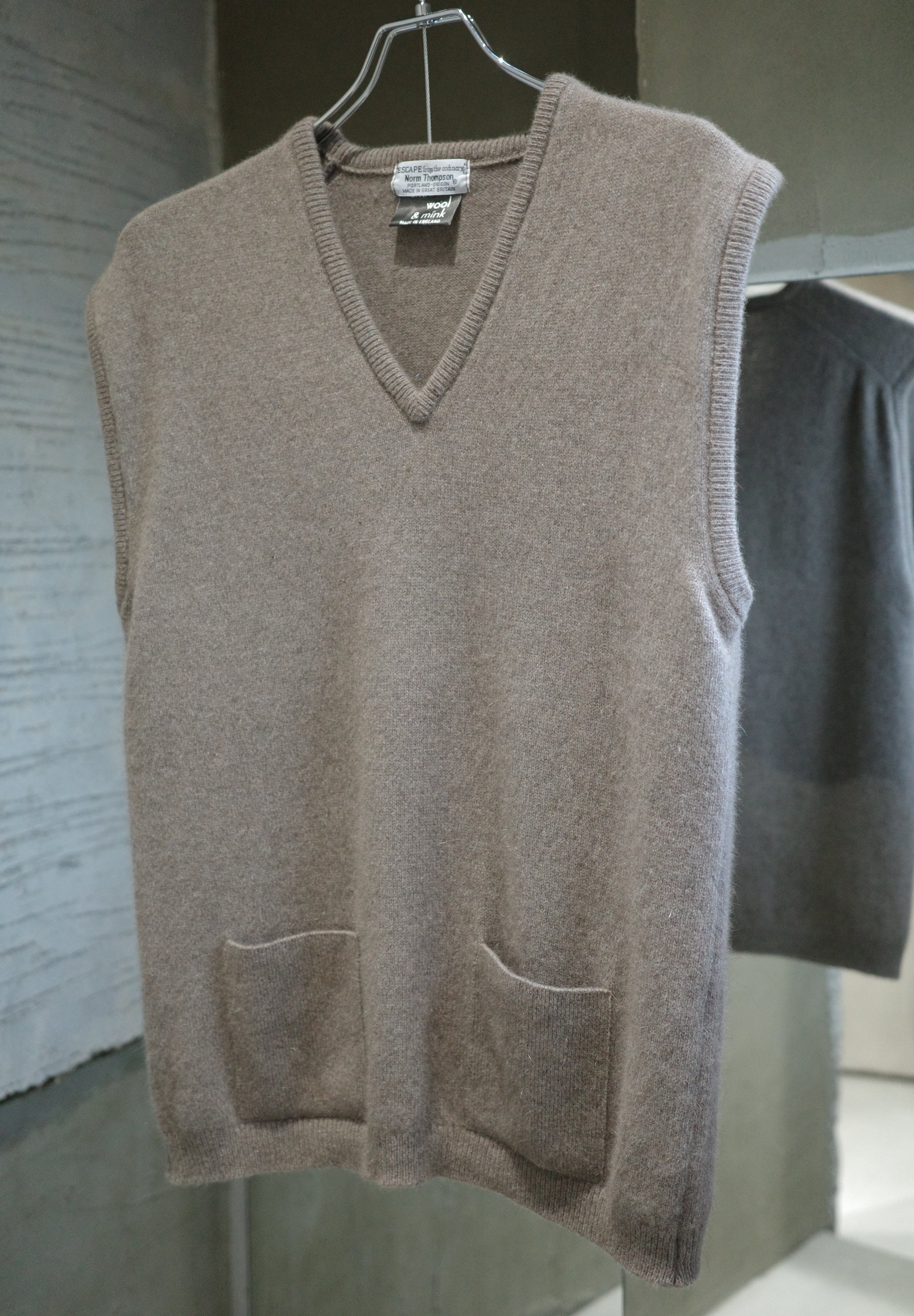 70's Wool / mink knitting vest