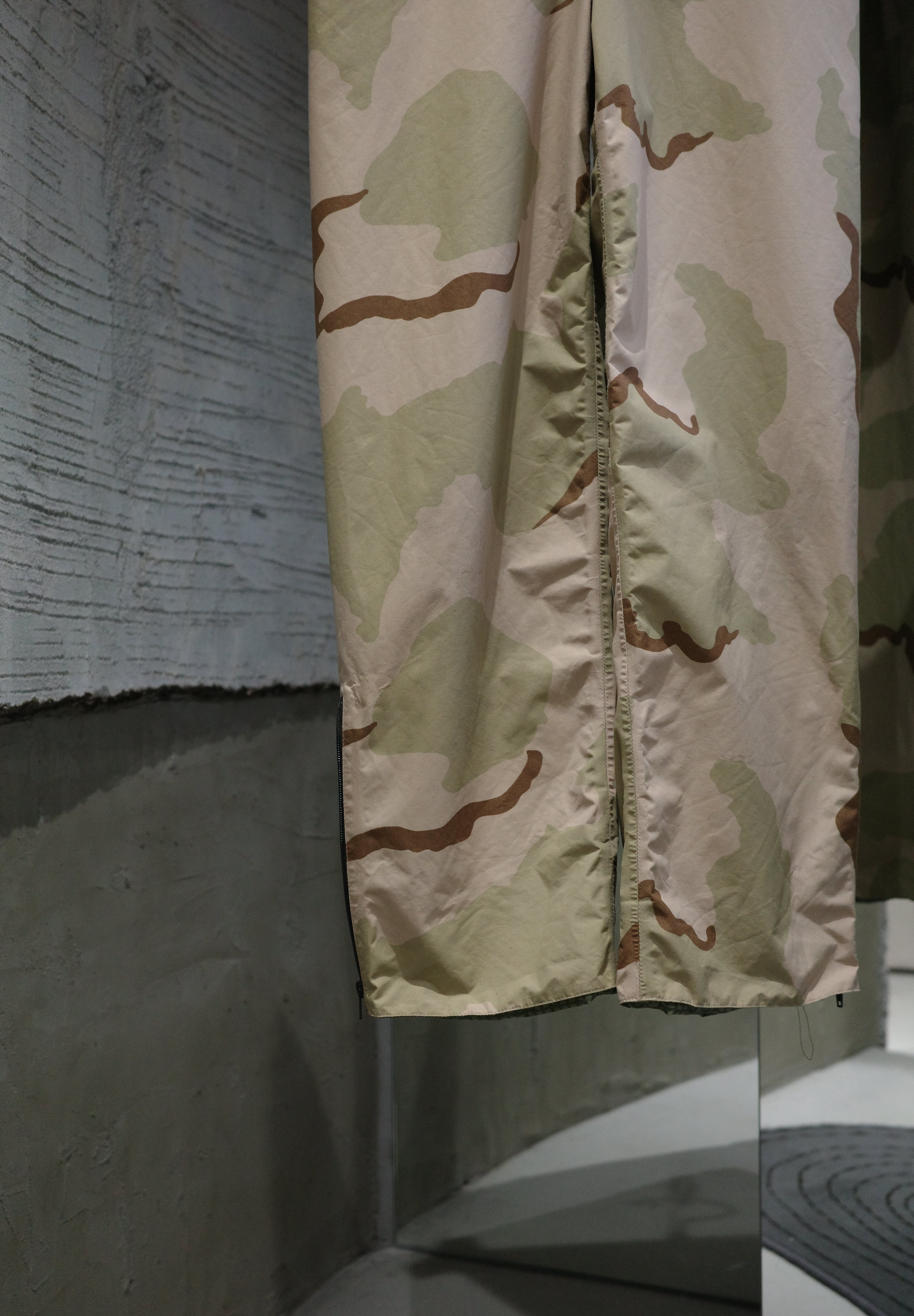 Desert / Night camo Gore tex reversible pants