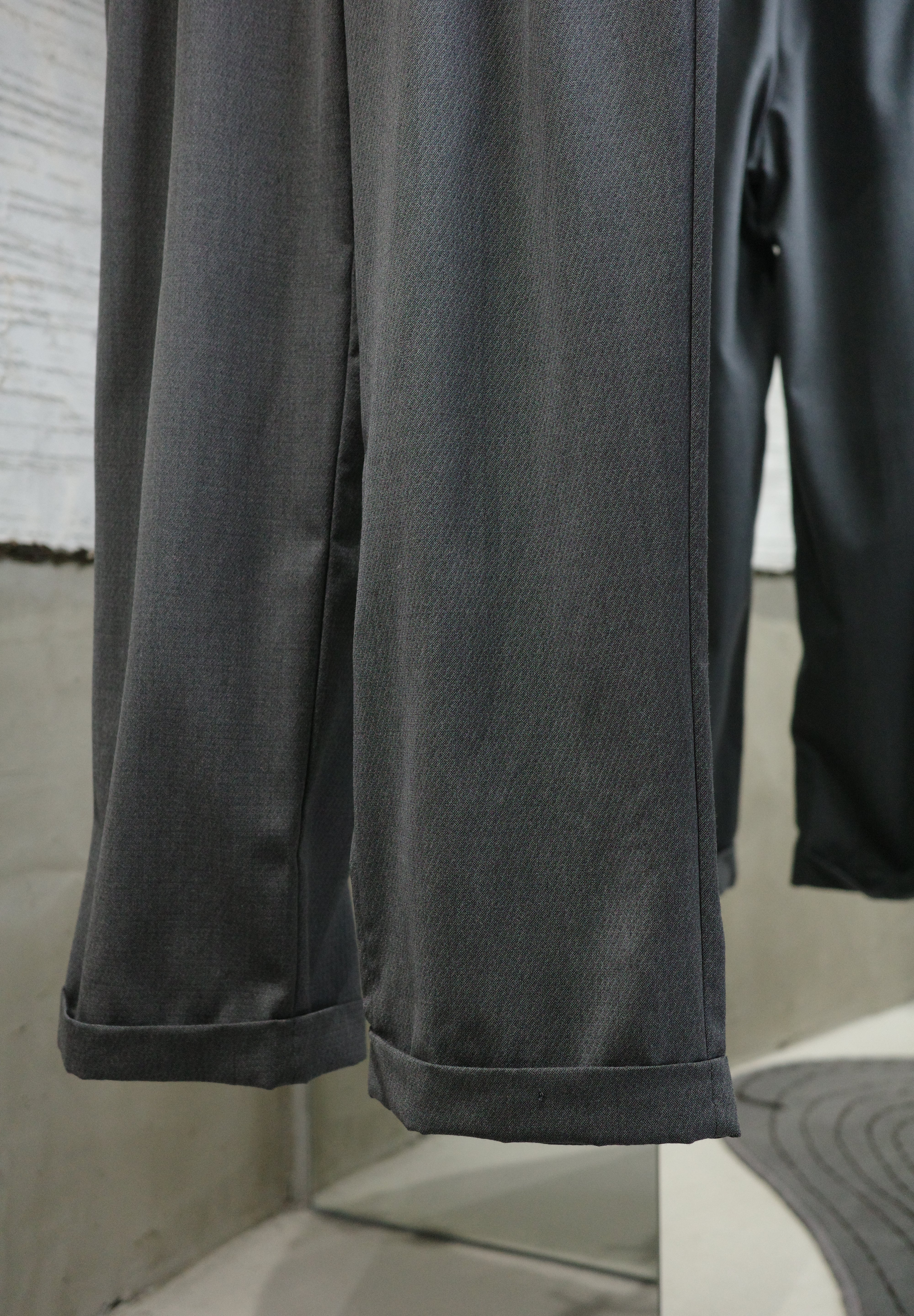 Zenella wool 2 tuck slacks