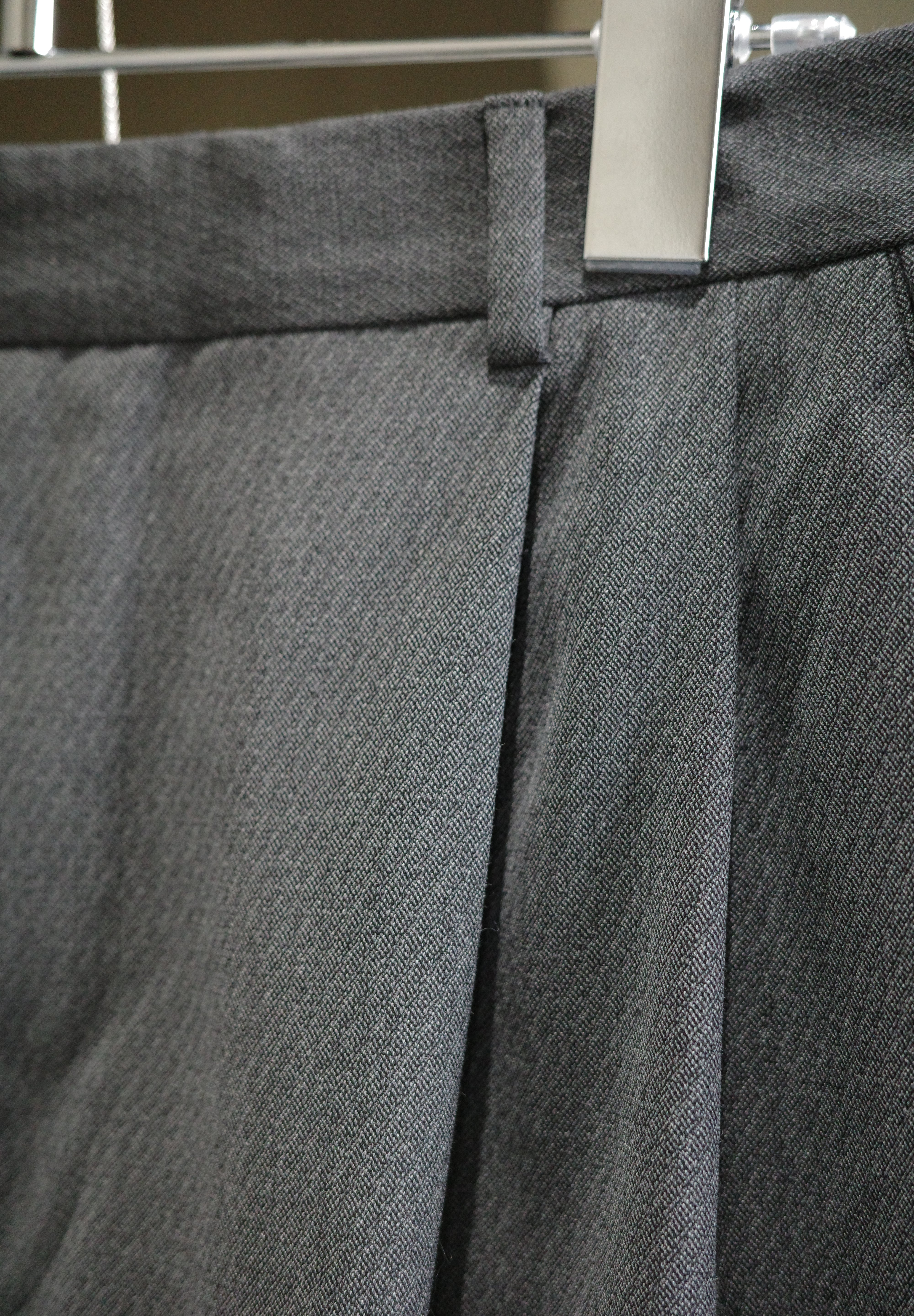 Zenella wool 2 tuck slacks