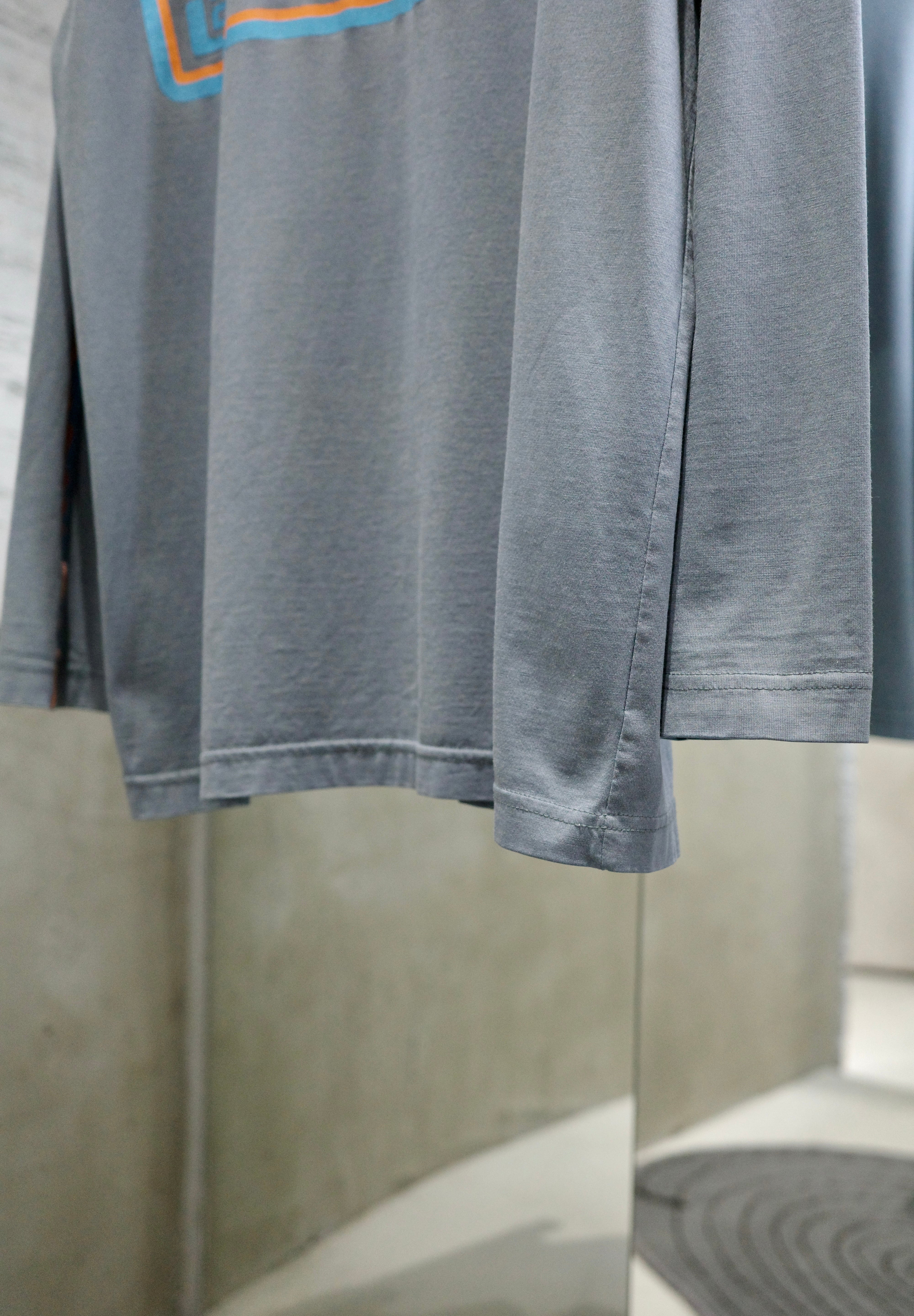 Long sleeve T-shirts