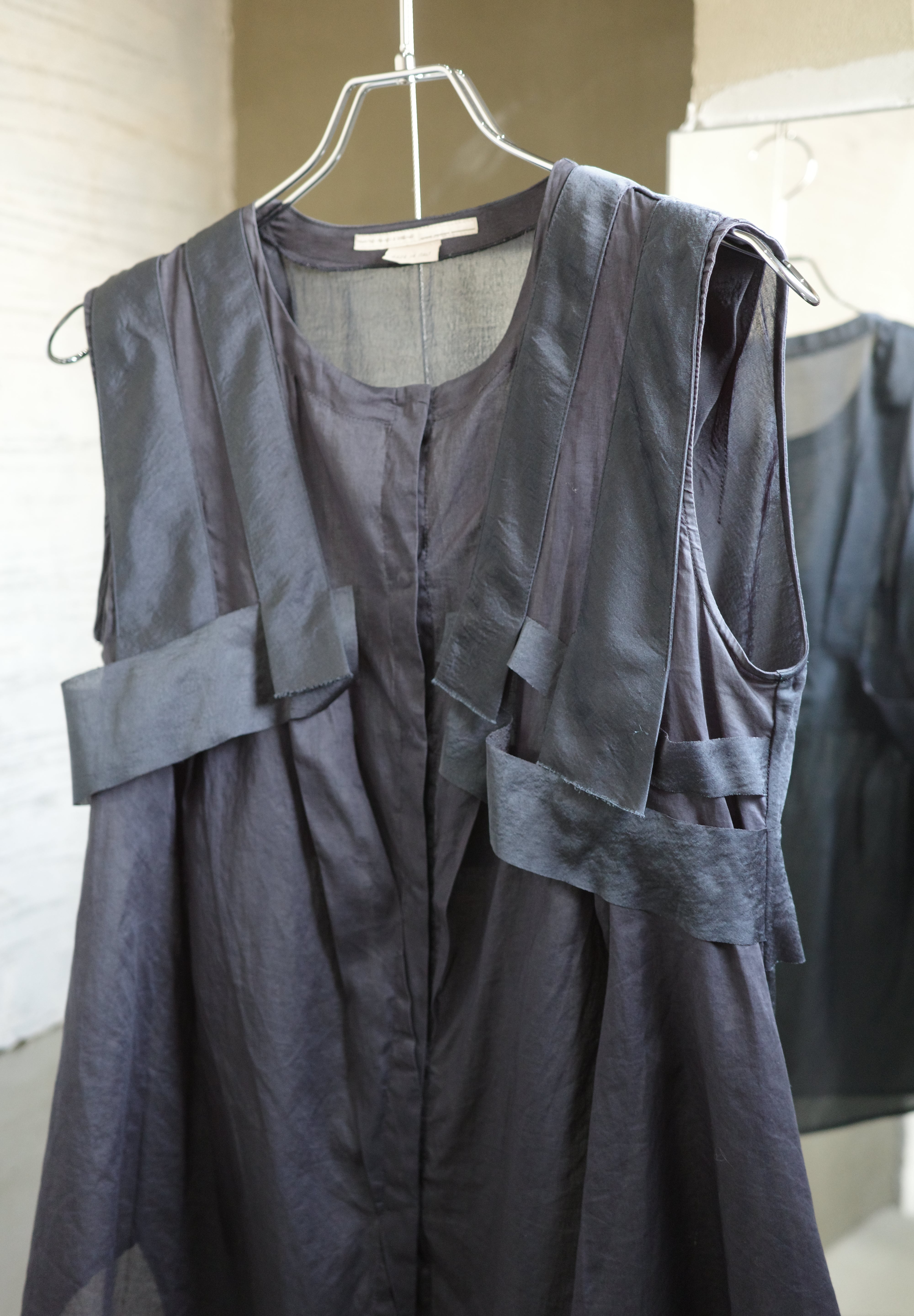 MARITHÉ + FRANÇOIS GIRBAUD Silk vest