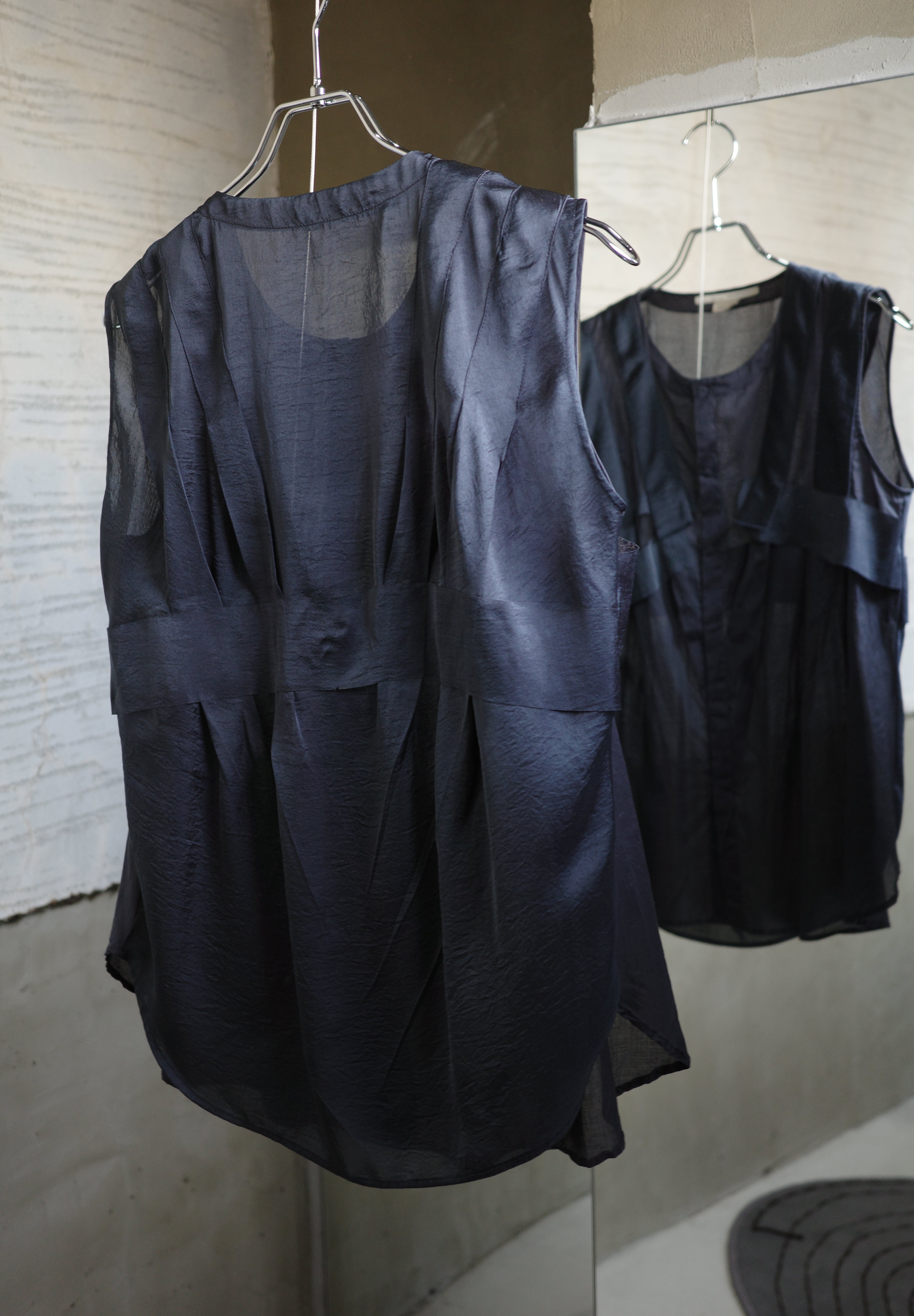 MARITHÉ + FRANÇOIS GIRBAUD Silk vest